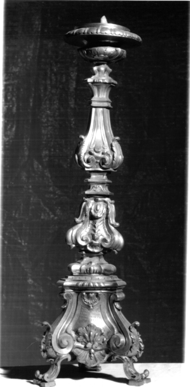 candeliere d'altare, serie - ambito romano (sec. XVIII)