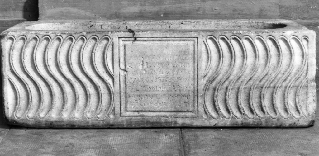 sarcofago - ambito romano (seconda metà sec. II)