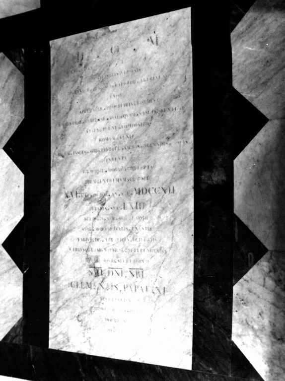 lapide tombale - ambito romano (sec. XVIII)