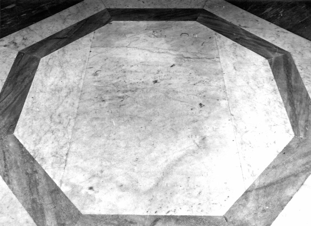 lapide tombale - ambito romano (sec. XVIII)