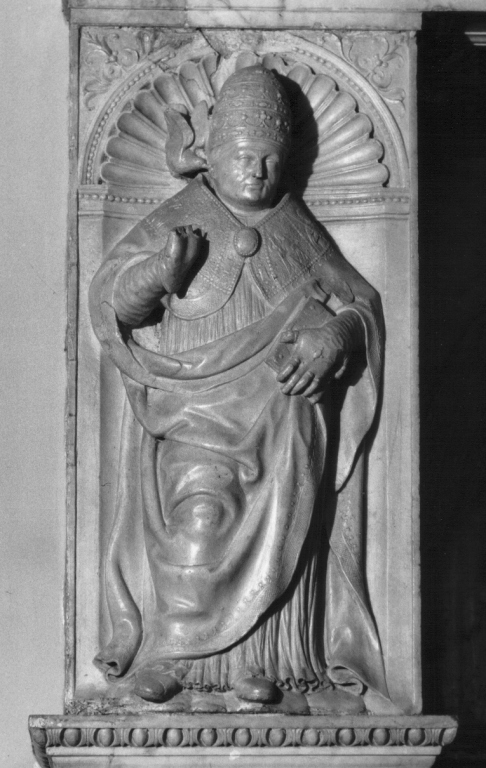 San Gregorio (rilievo) di Isaia da Pisa (maniera) (sec. XV)