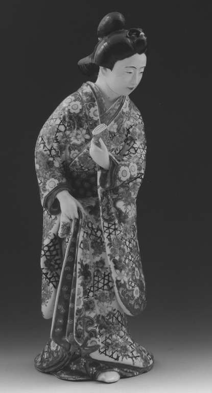 figura femminile in abiti tradizionali giapponesi (statuetta) - manifattura di Arita (seconda metà sec. XIX)