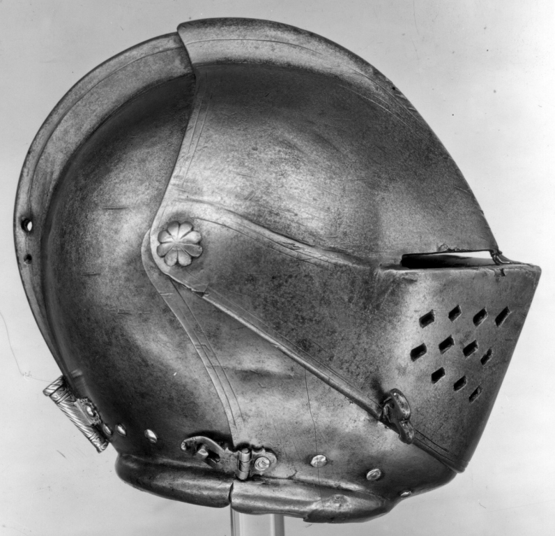 elmetto da incastro - ambito italiano (inizio sec. XVII)