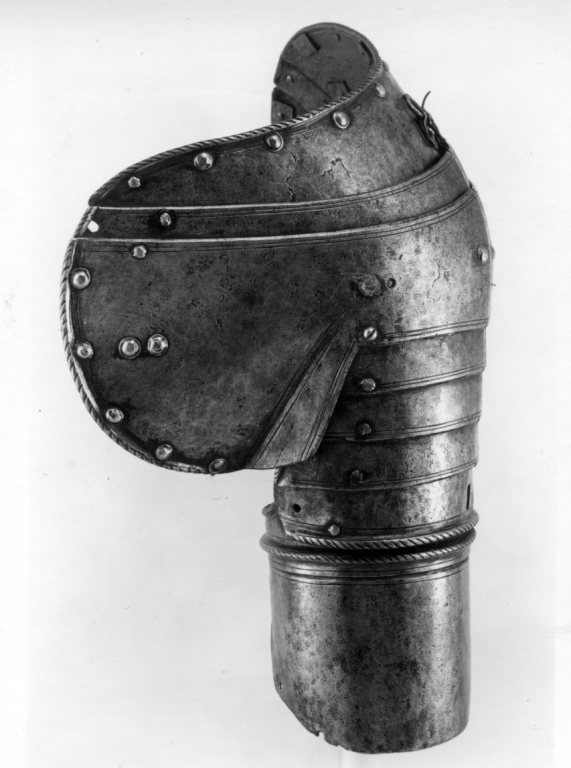 bracciale intero sinistro - ambito dell'Europa occidentale (fine sec. XVI)