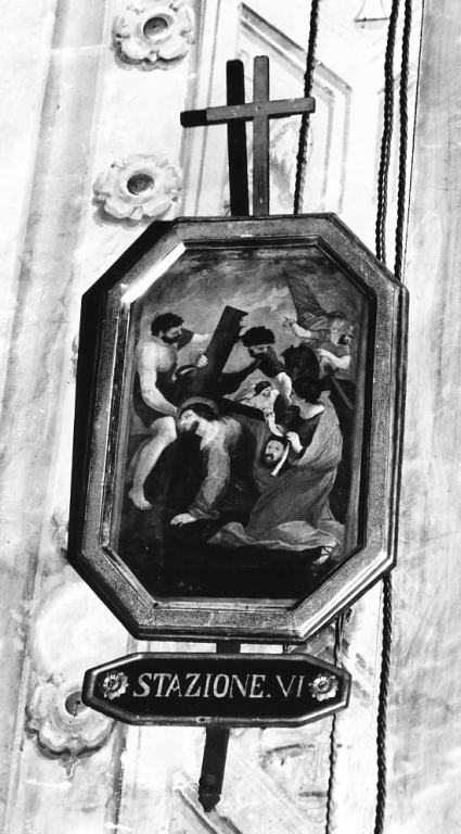stazione VI: Gesù asciugato dalla Veronica (dipinto) di Triga Giacomo (attribuito) (sec. XVIII)
