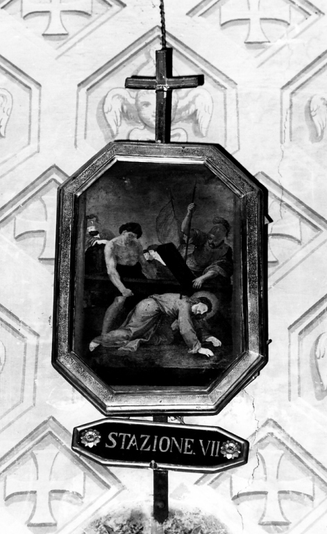 stazione VII: Gesù cade sotto la croce la seconda volta (dipinto) di Triga Giacomo (attribuito) (sec. XVIII)
