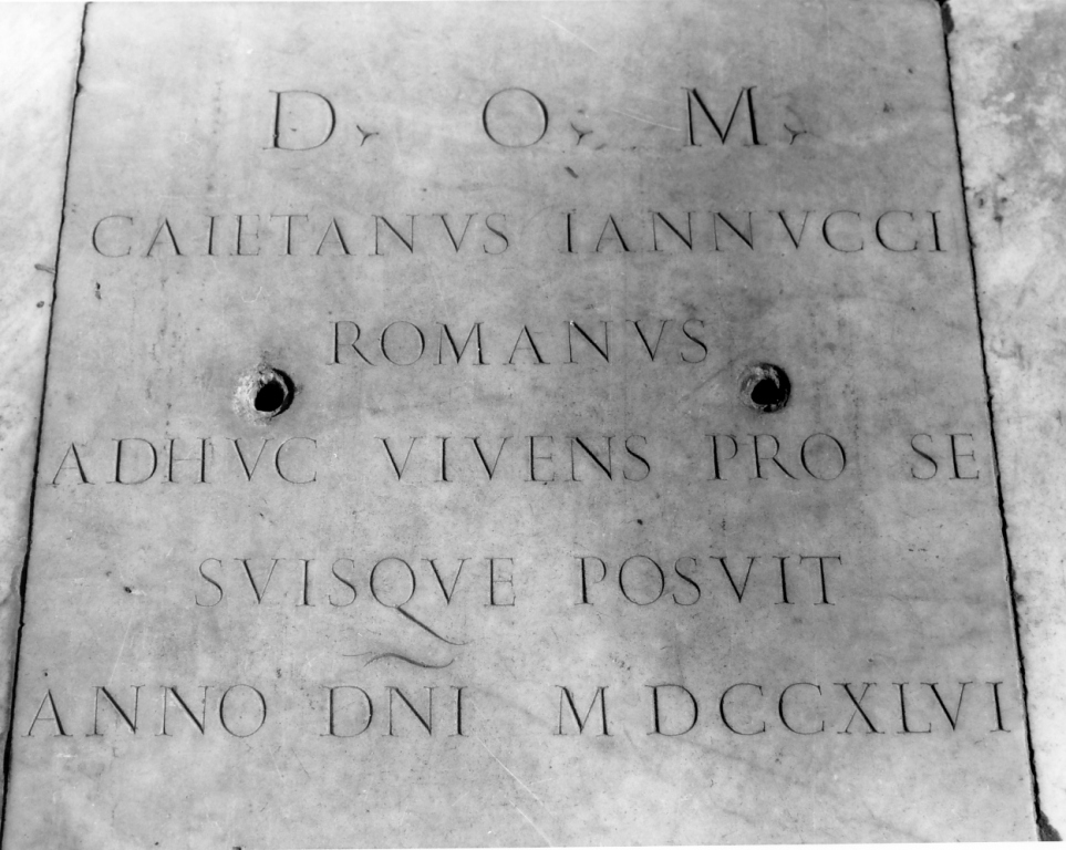 lapide tombale - ambito romano (sec. XVIII)