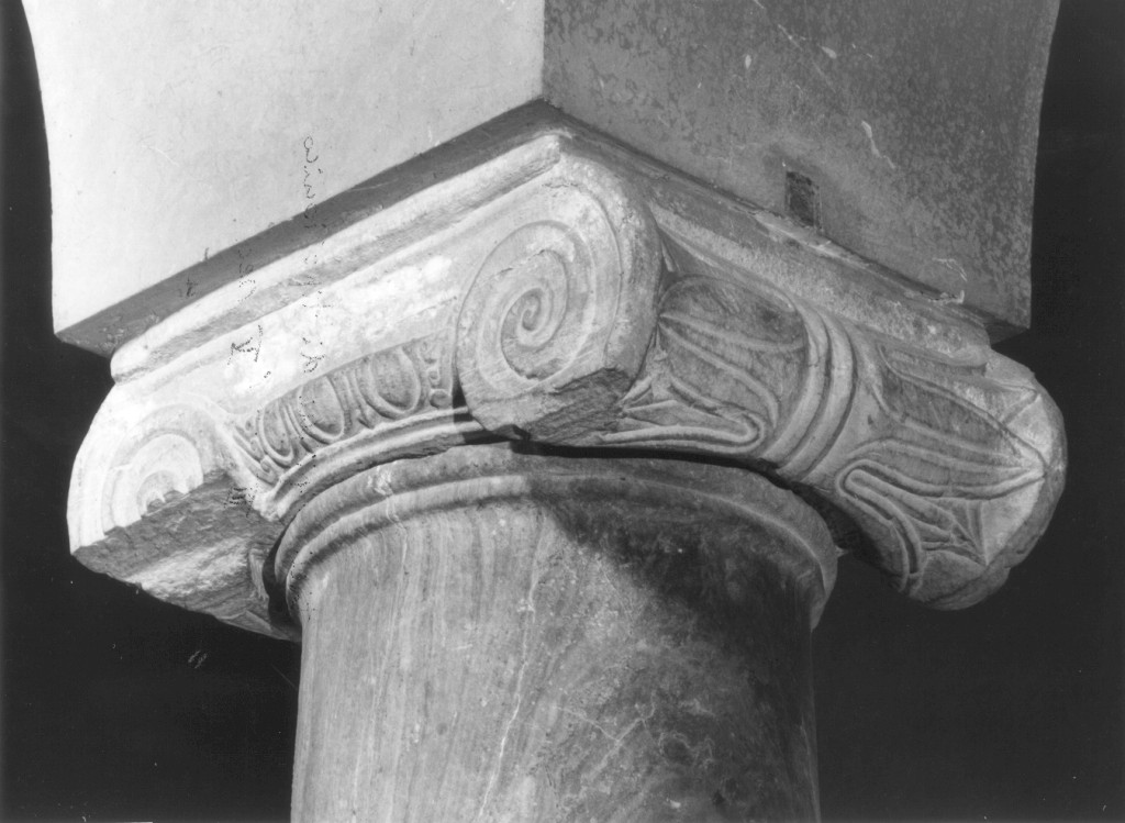 colonna, elemento d'insieme - bottega romana (sec. II)