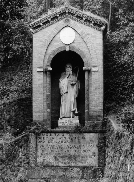 San Benedetto (statua) di Pisi Carlo (sec. XX)