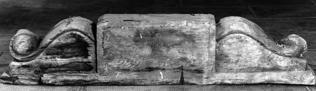 mensola architettonica, serie - bottega romana (sec. XVIII)