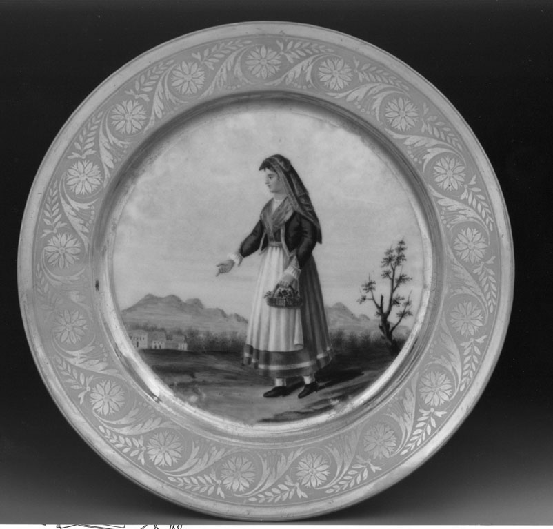donna col costume salernitano (piatto) - manifattura napoletana (secondo quarto sec. XIX)