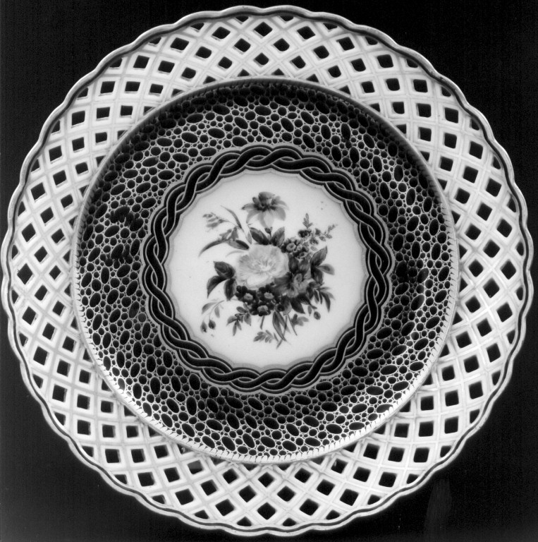 piatto - manifattura di San Pietroburgo (metà sec. XIX)