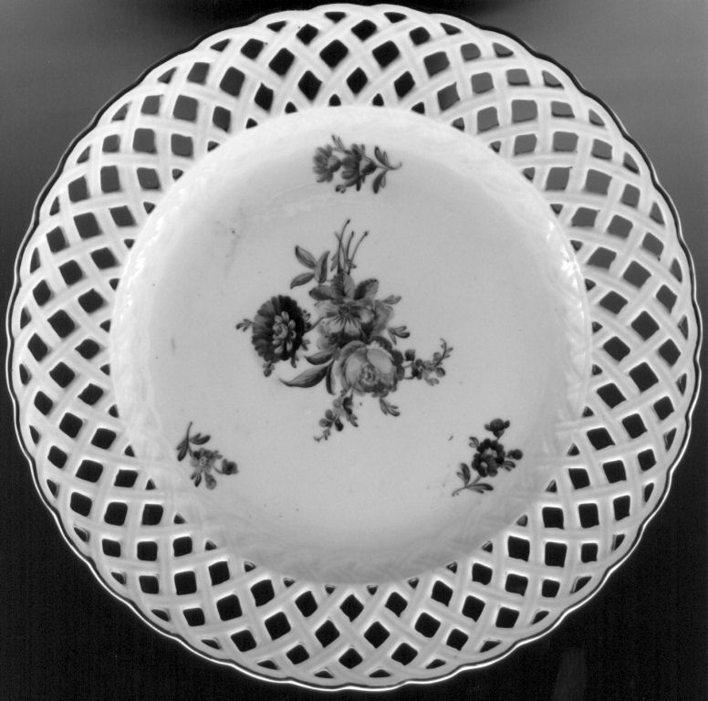 piatto - manifattura di San Pietroburgo (secc. XVIII/ XIX)