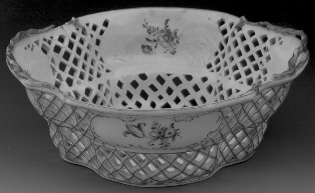 cestino di Feilner Johann Simon (attribuito) - manifattura di Fuerstenberg (sec. XVIII)