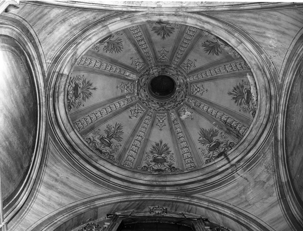 motivi decorativi a finti marmi venati, ghirlande d'alloro e vasi con spighe (decorazione pittorica) di Longhi Martino il Giovane, Longhi Onorio (seconda metà sec. XVII, sec. XIX)