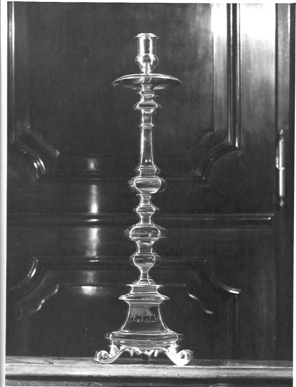 candeliere d'altare, serie - ambito romano (sec. XVIII)