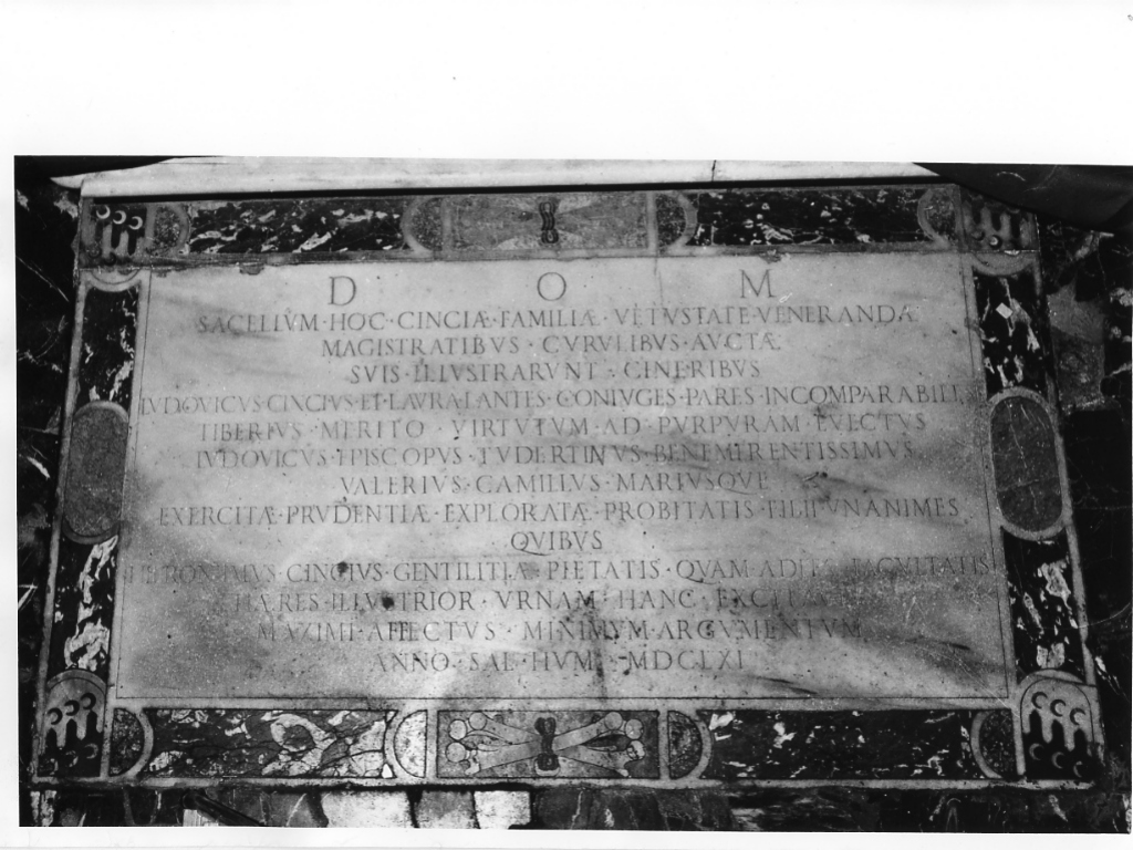 lastra tombale - ambito romano (sec. XVII)