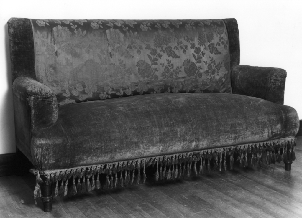 divano - produzione italiana (sec. XX)