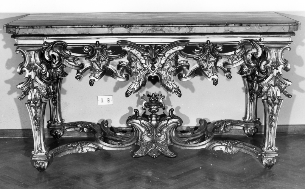 console, coppia - ambito romano (seconda metà sec. XVII)