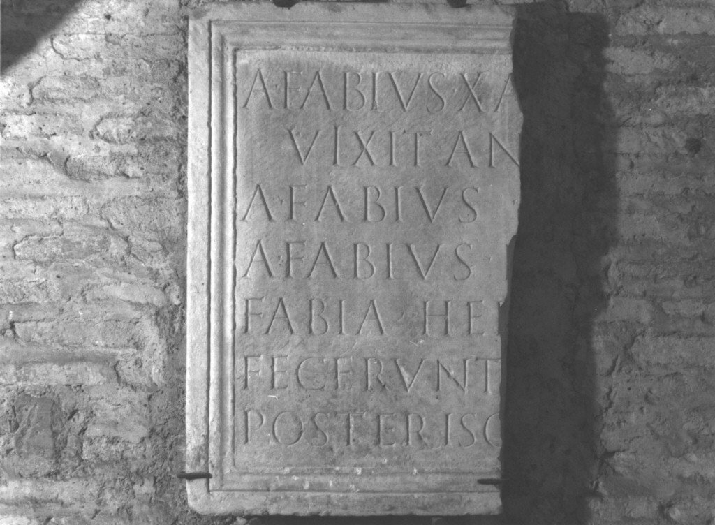 lapide - ambito romano (secc. XVI/ XVIII)