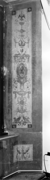 decorazioni vegetali (dipinto, complesso decorativo) - ambito romano (sec. XVI)