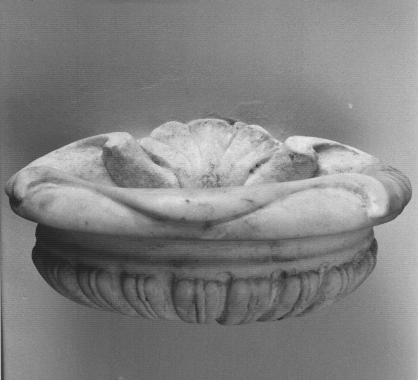 acquasantiera - ambito romano (sec. XVIII)