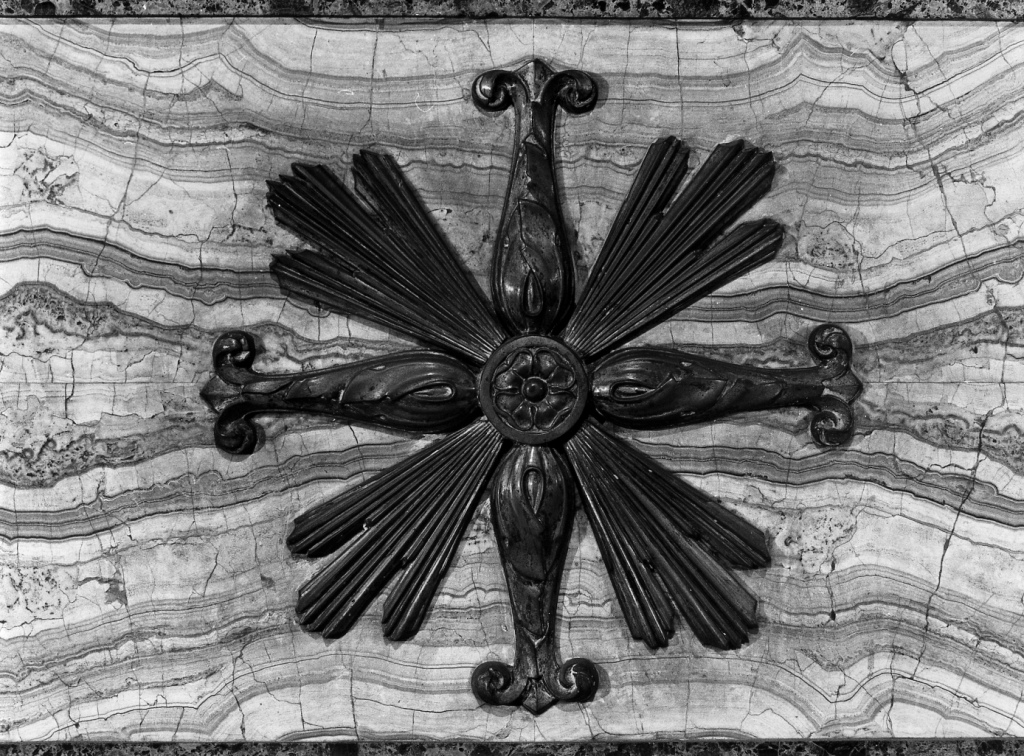 croce - ambito romano (prima metà sec. XVIII)