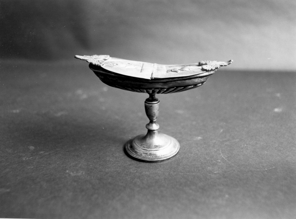 navicella portaincenso - manifattura romana (secondo quarto sec. XIX)