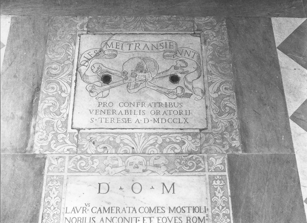 lapide tombale - ambito romano (sec. XVIII)