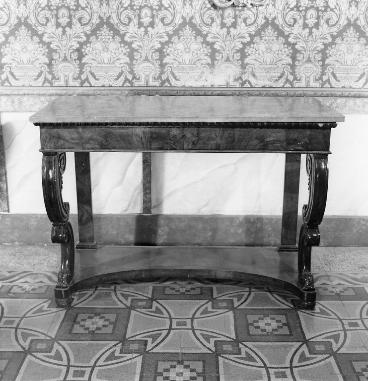 console - ambito romano (seconda metà sec. XIX)