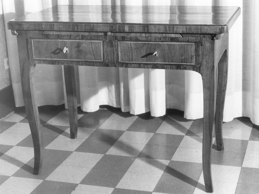 scrivania - ambito italiano (seconda metà sec. XVIII)