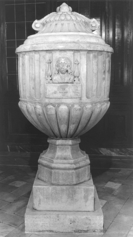 vaso - ambito romano (sec. XVII, sec. XVII)
