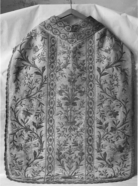 paramento liturgico - ambito romano (prima metà sec. XIX)