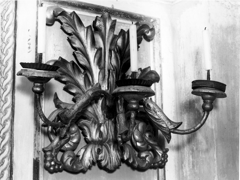 candeliere da parete di chiesa, serie - manifattura romana (sec. XIX)