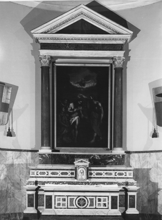 altare maggiore di Carimini Luca (seconda metà sec. XIX)