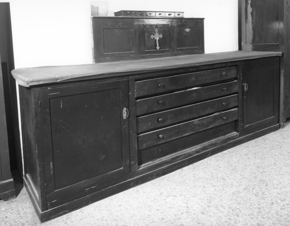 mobile da sacrestia - ambito italiano (fine sec. XIX)