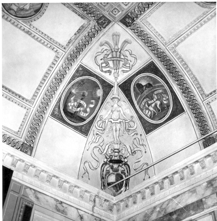Decori e stemmi (decorazione plastico-pittorica) - ambito romano (prima metà sec. XVII)