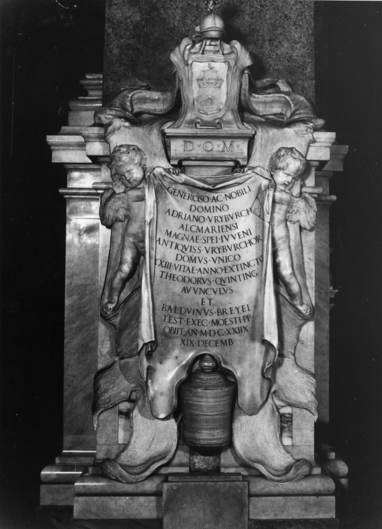 monumento funebre di Duquesnoy François detto Francesco Fiammingo (prima metà sec. XVII)