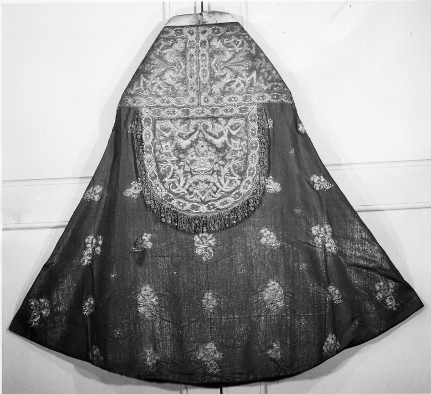 piviale - manifattura romana (sec. XVIII)