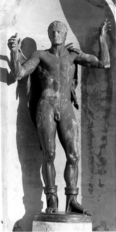 atleta con pelle di animale (scultura) di Bellini Aroldo (sec. XX)