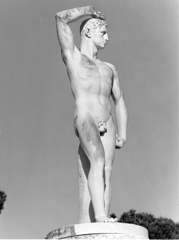 atleta vittorioso che saluta (scultura) di Biancini Angiolo (sec. XX)