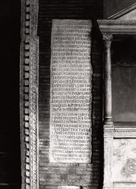 lapide commemorativa - ambito laziale (secc. VII/ VIII)