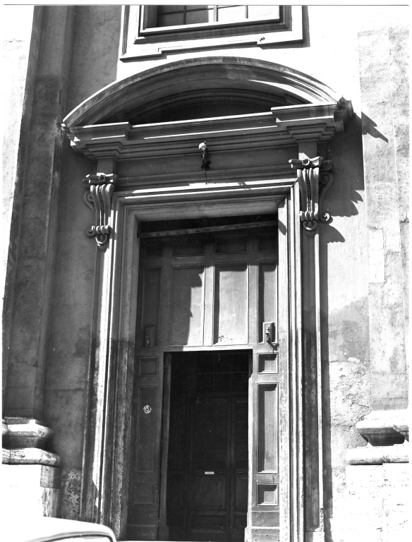 mostra di portale, coppia di Omodei Luigi Alessandro (sec. XVII)