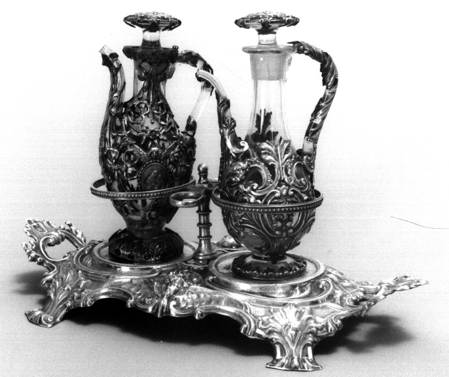 vassoio porta ampolline - ambito romano (inizio sec. XX)