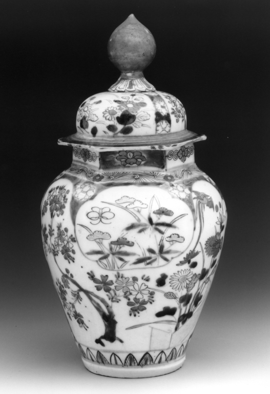 vaso - manifattura giapponese, manifattura Arita (Imari) (fine sec. XVII)