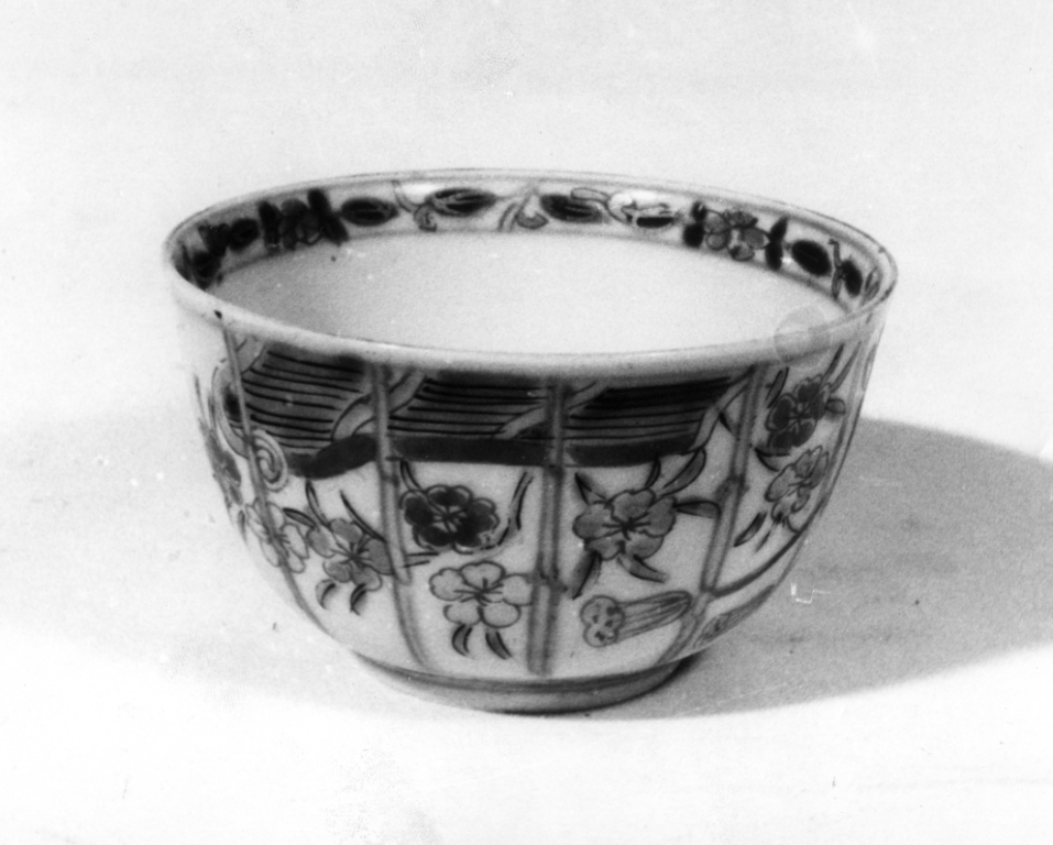 coppetta - manifattura di Arita/ Imari (prima metà sec. XVIII)