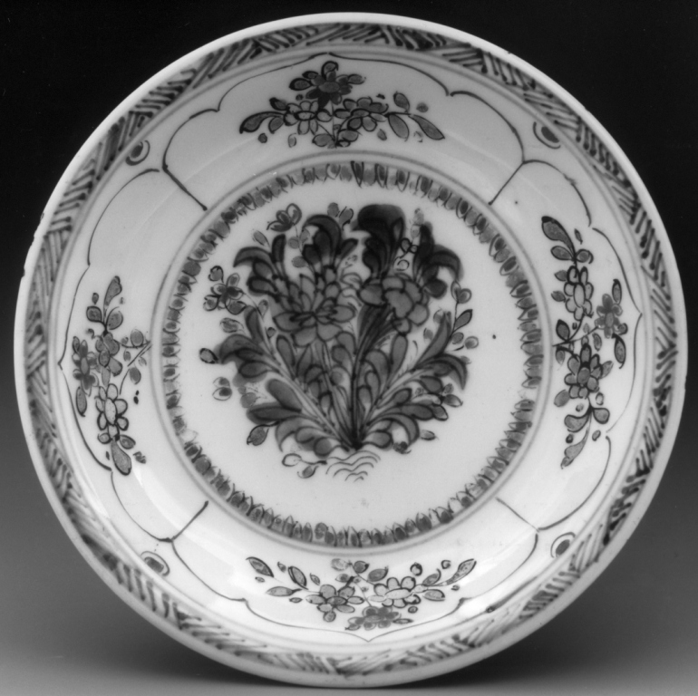 piattino - manifattura cinese (primo quarto sec. XVIII)
