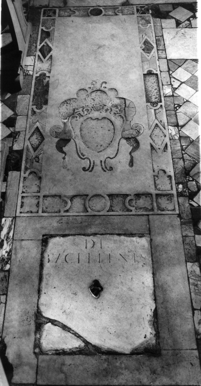 lapide tombale - bottega romana (sec. XVII)