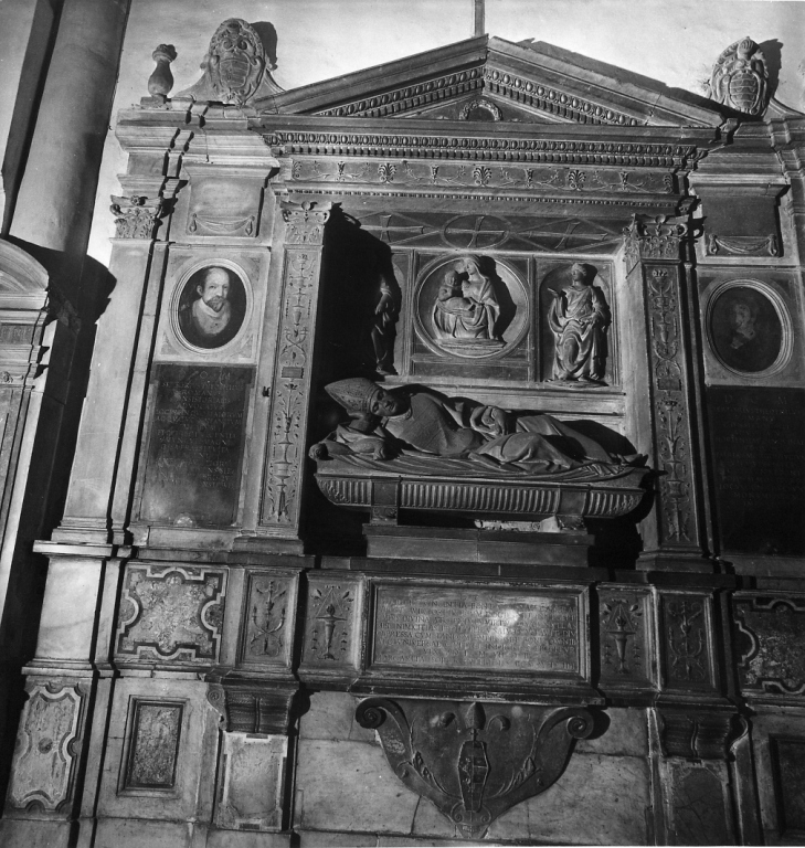 decorazione plastica - bottega romana (secc. XVI/ XVII)