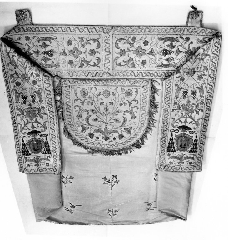 piviale - ambito romano (sec. XIX)